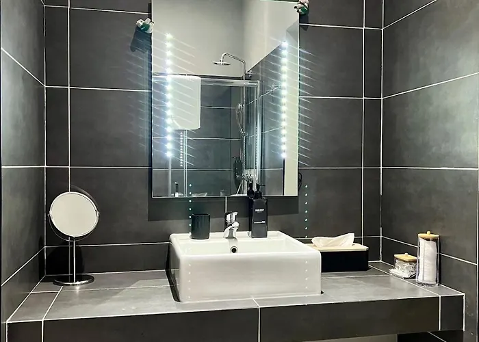 T2 Elegant & Confortable, Balcon - Centre * Amiens